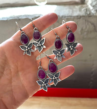 Load image into Gallery viewer, Trillium and Ruby Earrings (LEFT)